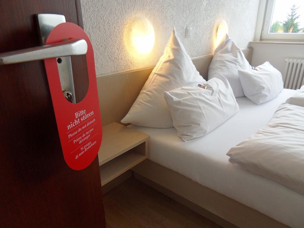 Hotel Linnert Weiterstadt Δωμάτιο φωτογραφία