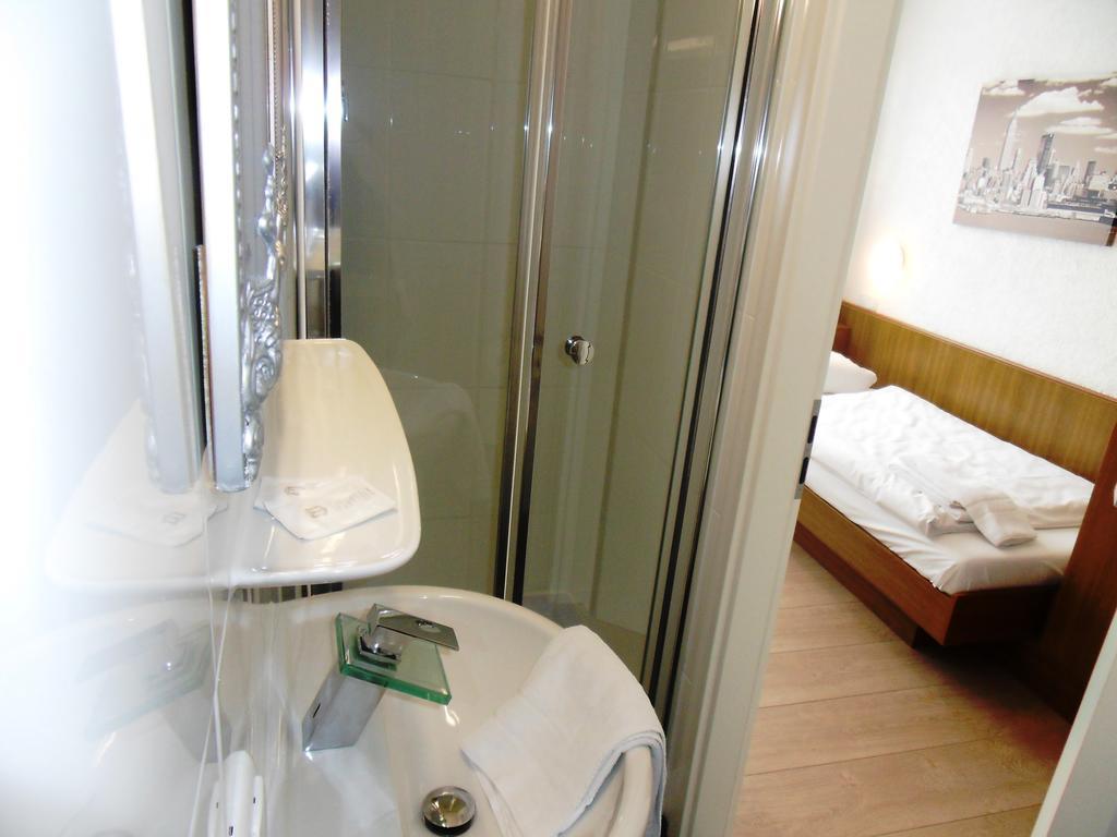 Hotel Linnert Weiterstadt Δωμάτιο φωτογραφία