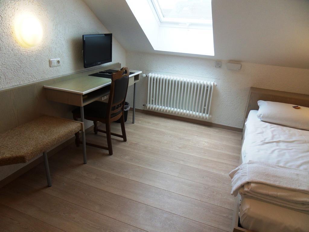 Hotel Linnert Weiterstadt Δωμάτιο φωτογραφία